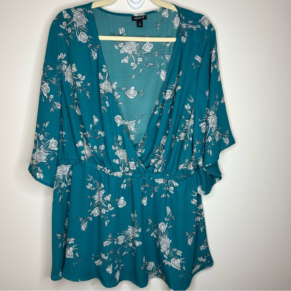Torrid v neck teal floral top